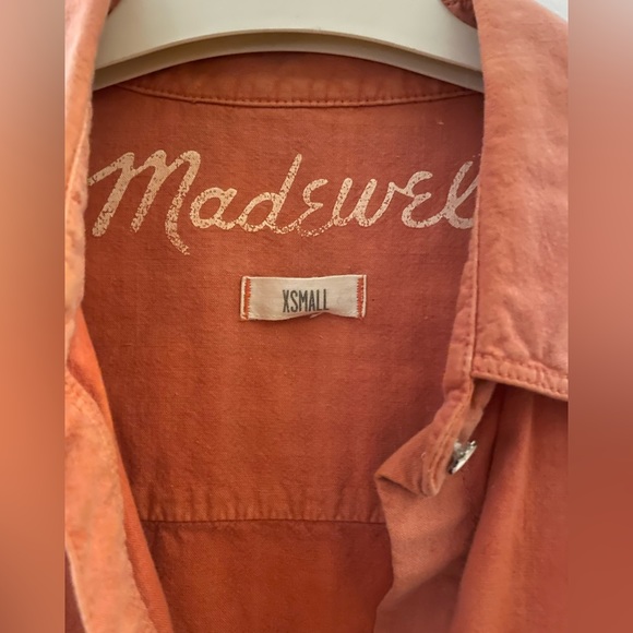 Madewell dusty pink button down with distressed buttons - Picture 2 of 4
